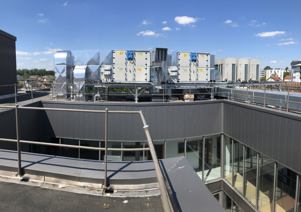 TRAVAUX DE CHAUFFAGE - CLIMATISATION - DAIKIN - Yvelines (78) à  SAINT-RÉMY-L'HONORÉ